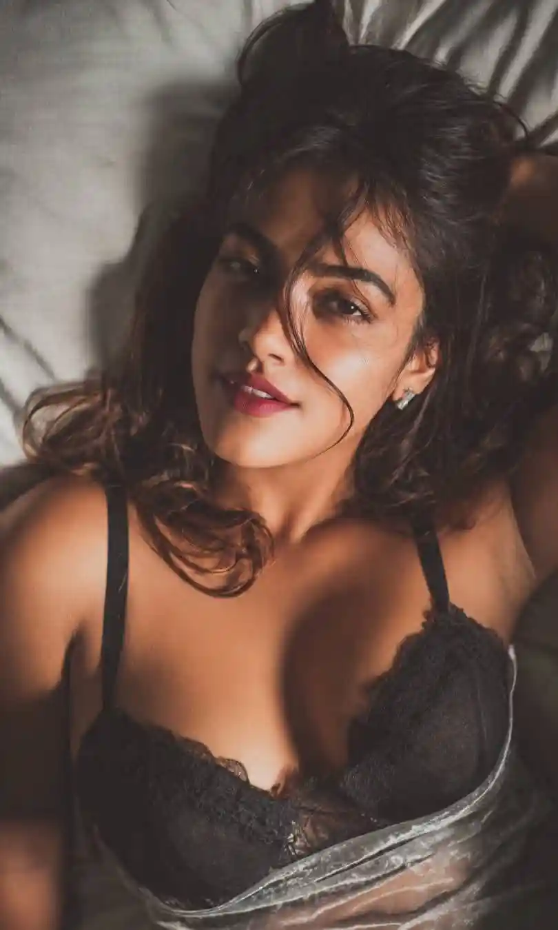 Lucknow escorts service